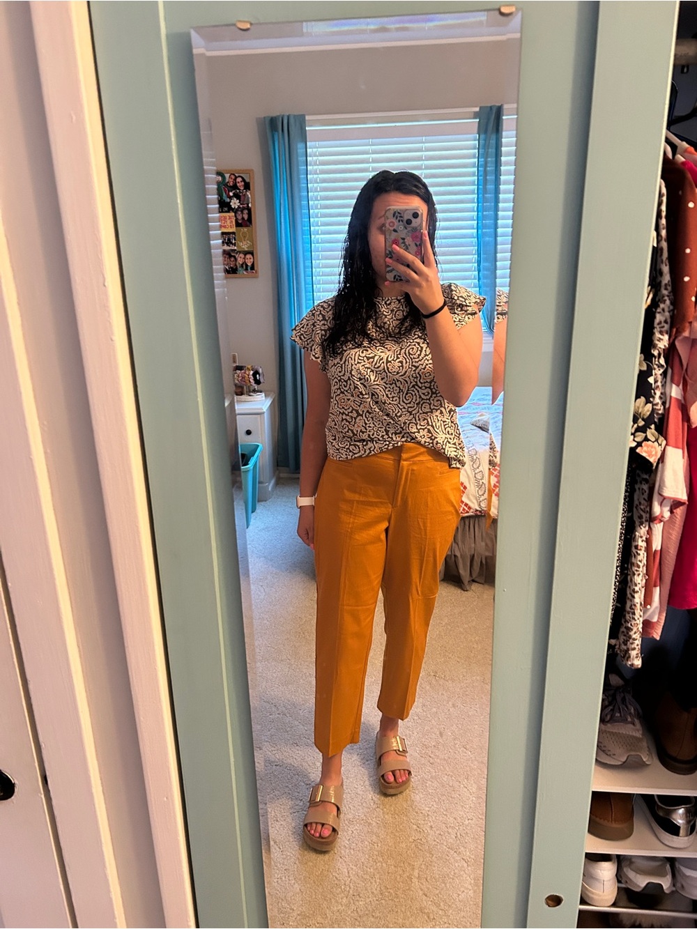 Ann Taylor Mustard Cropped Pants